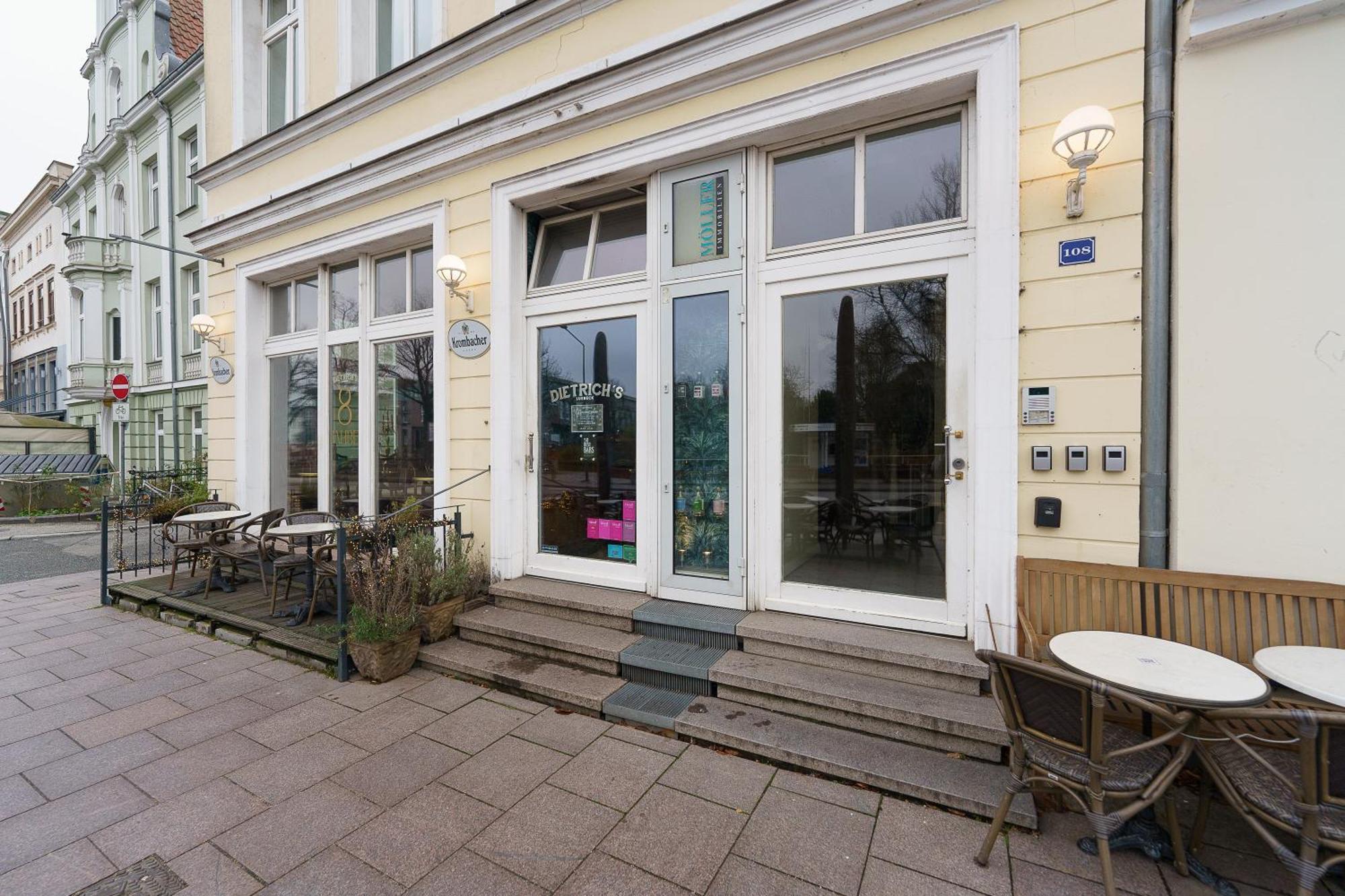 Maisonette Am Holstentor Mit Dachterrasse Und Heimkino Любек Экстерьер фото